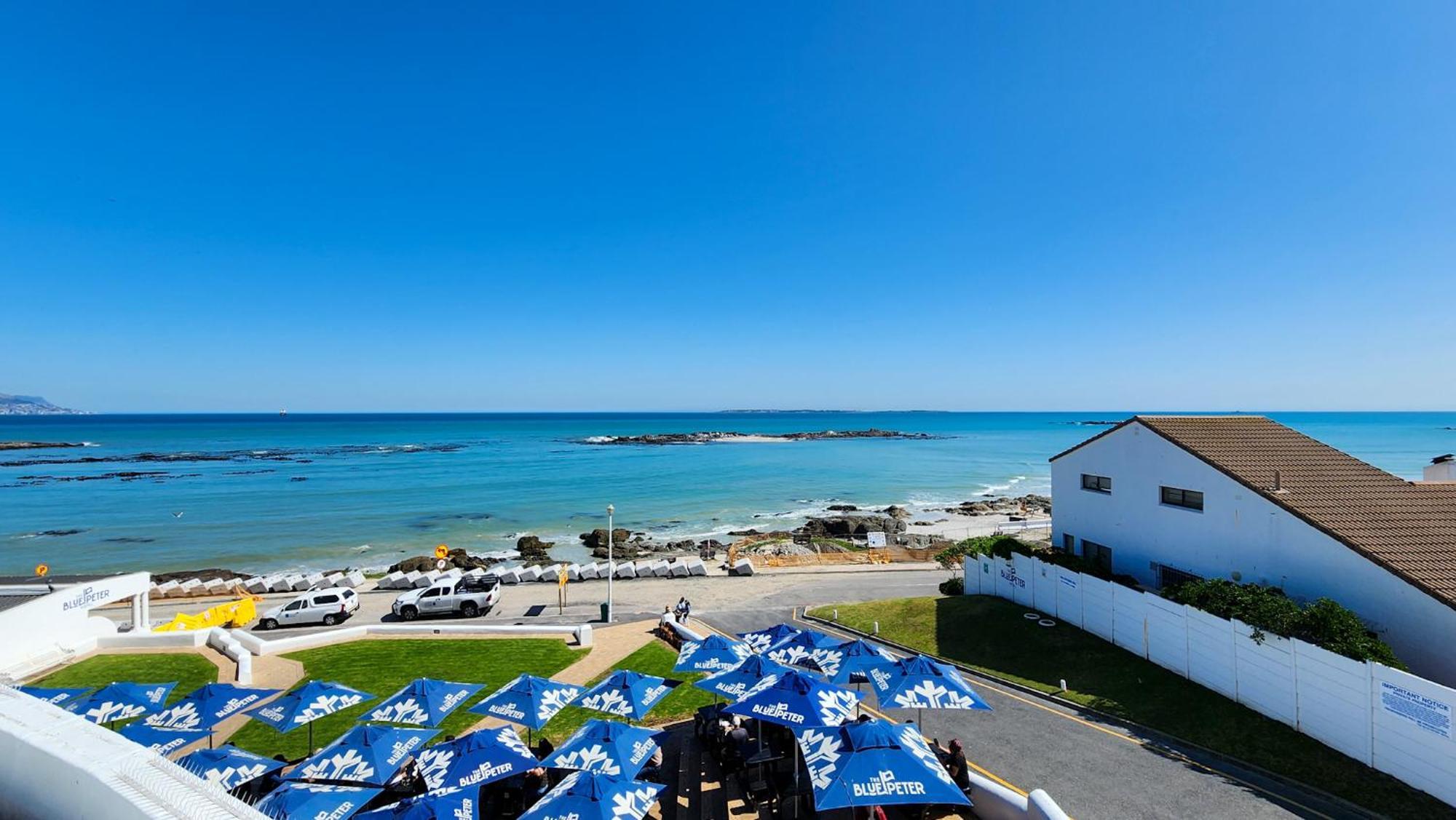 The Blue Peter Hotel โบลแบร์กสตรานด์ ภายนอก รูปภาพ