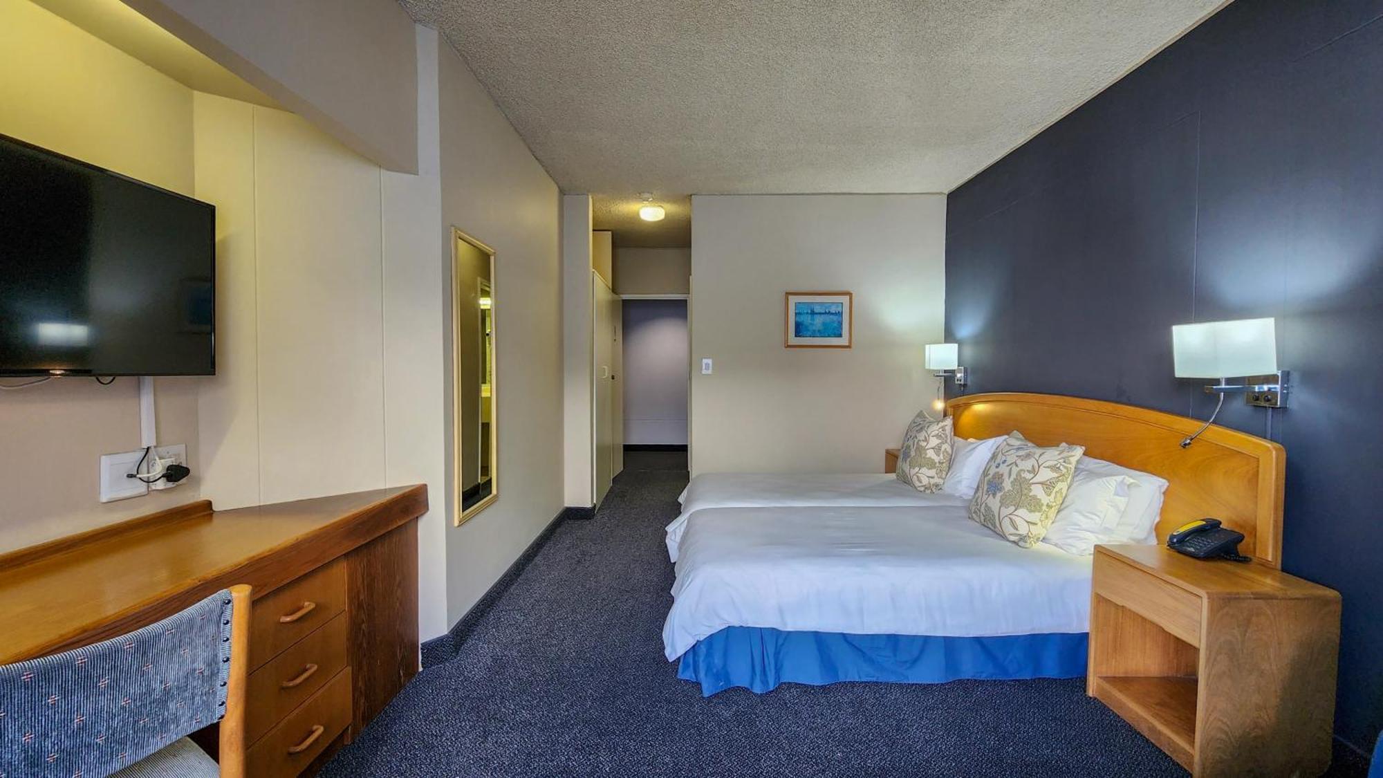 The Blue Peter Hotel โบลแบร์กสตรานด์ ภายนอก รูปภาพ